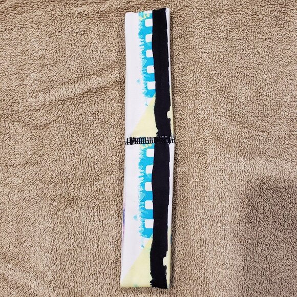 (2/$15) EUC Lululemon Fly Away Tamer Headband - Picture 3 of 9